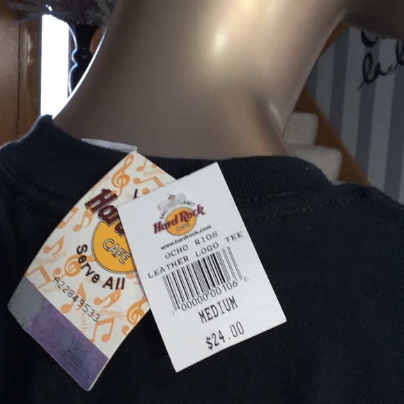 Hard Rock Cafe NWT, women’s tee size M, Jamaica - Picture 4 of 6